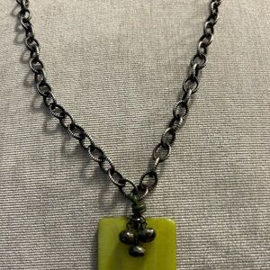 Silpada green MOP (mother of pearl) oxidized SS (925) necklace. Retired N1133.